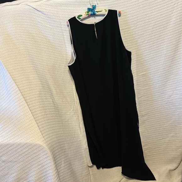 Lane Bryant white black dress made of polyester size 26/28 Excellent condition. - Picture 4 of 7